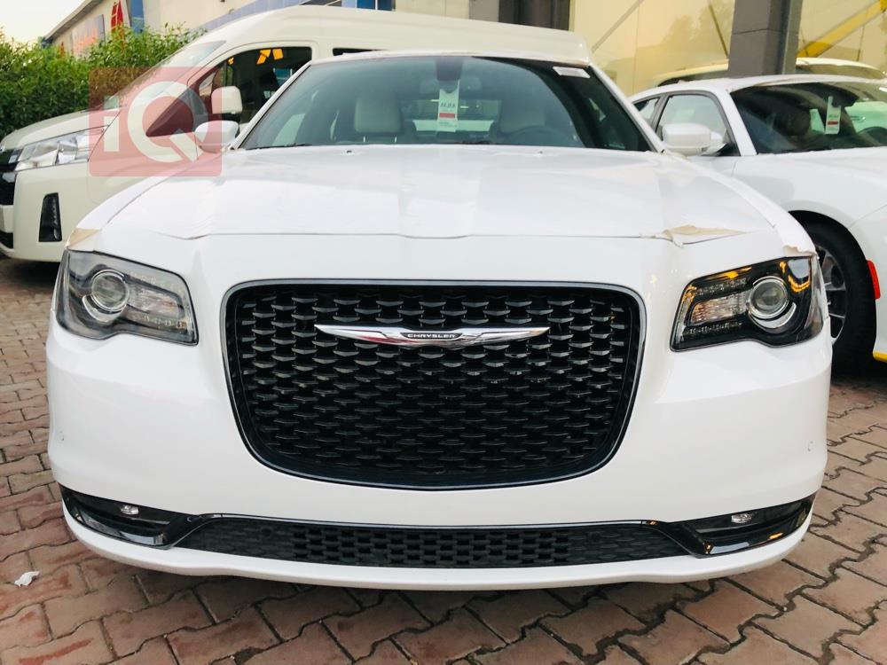 کرایسلەر 300